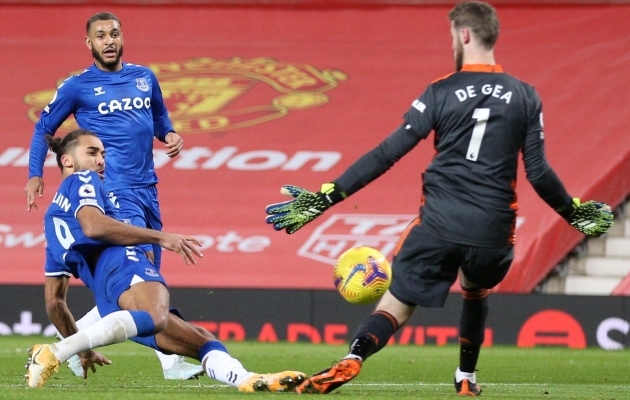 Dominic Calvert-Lewin sirutas end viiendal &uuml;leminutil v&auml;lja ja pani v&otilde;rgu sahisema. David de Gea j&auml;i t&otilde;rjeta. Foto: Scanpix / Alex Pantling / POOL
