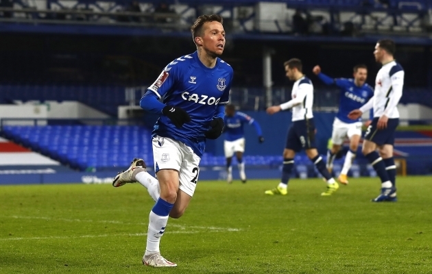 Aasta mäng? Everton ja Tottenham unustasid kaitsemängu täielikult!