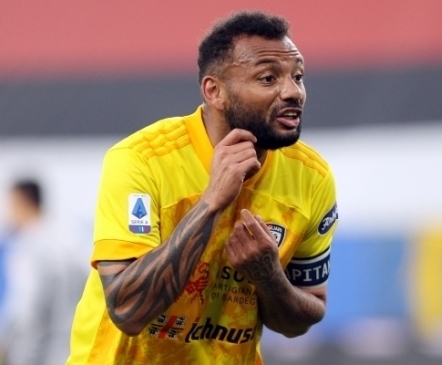 Cagliari jaoks oli kolmas järjestikune võit juba silmapiiril, siis leidis Sampdoria üles ristnurga, aga punkti asetas i peale ikkagi Nainggolan