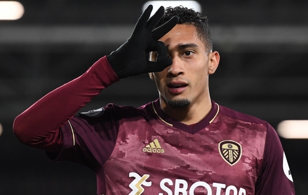 Leeds United jätkab hästi, Fulham ikka hädas
