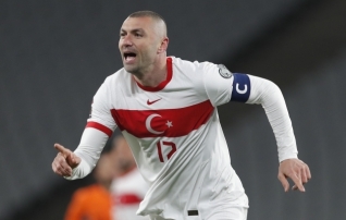 Esimesest neljandaks ja siis tunniga tagasi tippu: tuline türklane tõstis Lille'i tuhast