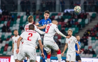 Pikk ette (ja ise järele) | Eneseusku kogunud koondis ei tohiks katsetada lihtsalt katsetamise pärast