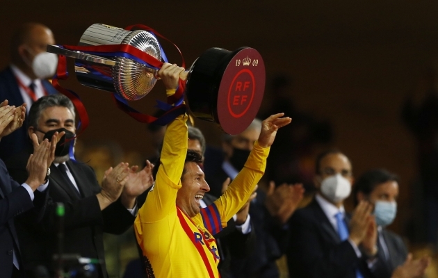 Messi on nii kõva mees, et isegi tiimikaaslased ootavad järjekorras fännipiltide tegemist. Ja Pique on jätkuvalt esikloun