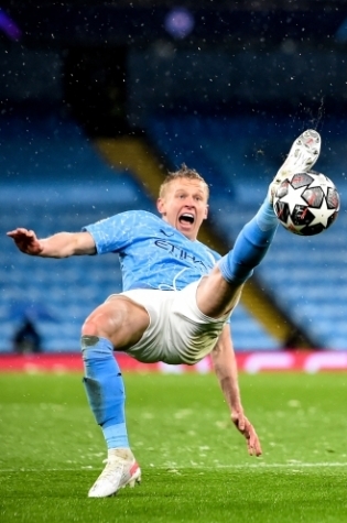 Manchester City vasakkaitsja Oleksandr Zint&scaron;enko. Foto: Scanpix / EPA / Peter Powell