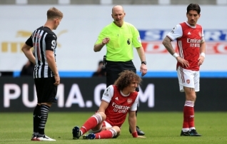 David Luiz lahkub suvel Arsenalist