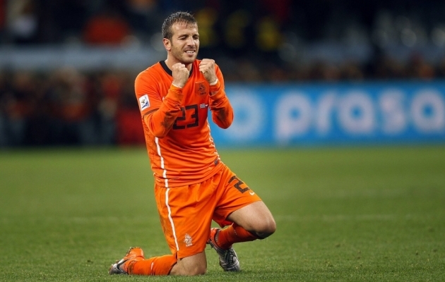 Ouch! Fänn tegi van der Vaarti ühe pildiga maatasa
