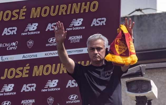 Jose Mourinho naudib elu Roomas