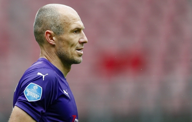 Legendaarne Robben tõmbas teist korda karjäärile joone alla