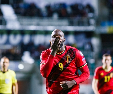 Lukaku näitas juubelimängus, milline on õige ründaja ideaalne 50-50 olukord