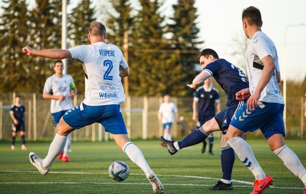 VAATA JÄRELE: kodus jälle hätta sattunud Maardu pidi tulise lõpuga mängus PJK vastu viigi üle õnnelik olema