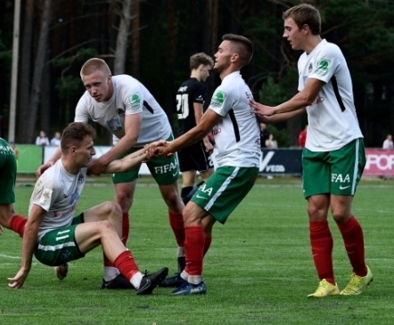 VAATA JÄRELE: Levadia logiseva kaitse vastu võidu välja timminud Elva tegi suure sammu püsimajäämise suunas