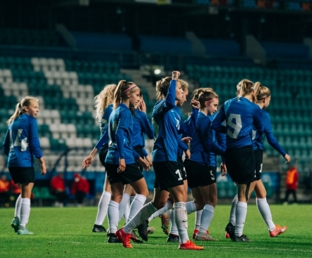 Hullumeelses hoos Eesti U17 tüdrukud purustasid järgmise vastase  (galerii!) 