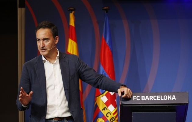 FC Barcelona tegevjuht Ferran Reverter tänasel pressikonverentsil klubi finantsolukorda tutvustamas. Foto: Scanpix / Reuters / Albert Gea