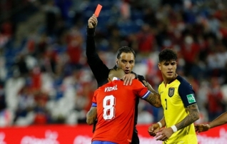 Argentina kindlustas pääsme MM-finaalturniirile, Vidal võttis kiire punase