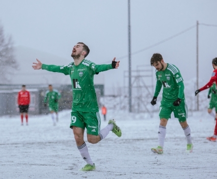 Luup peale | Lumekuningas Levadia jõudis ühe punkti kaugusele ka Eesti jalgpalli troonist  (galerii!) 