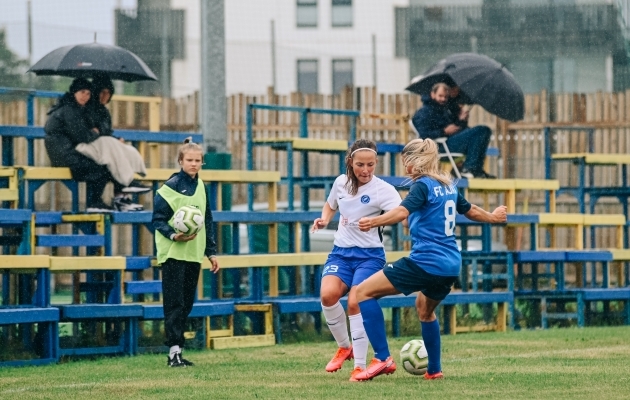 Seitsmes ja kaheksas naiskond saavad Meistriliigas ikka sama palju mänge kui teised. Foto: Liisi Troska / jalgpall.ee