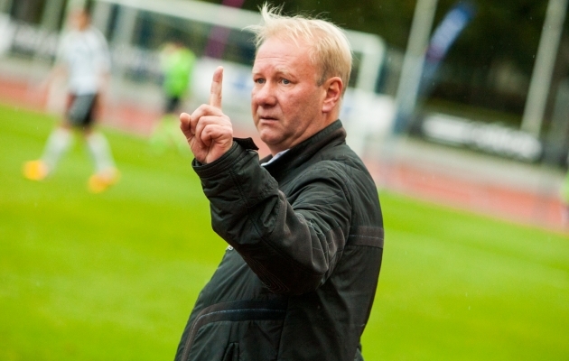 Kui pidada treenerite erinevate klubide osas arvestust alates Eesti taasiseseisvumisest, ei ole Sergei Ratnikovile vastast. K&auml;esoleva sajandi kontekstis ei ole Dmitrijs Kala&scaron;nikovsil temani enam aga &uuml;ldse mitte palju maad minna. Foto: Gertrud Alatare