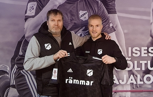 Nõmme Kalju spordidirektor Argo Arbeiter ja vasakkaitsja Henri Järvelaid. Foto: Kalju FC / Facebook