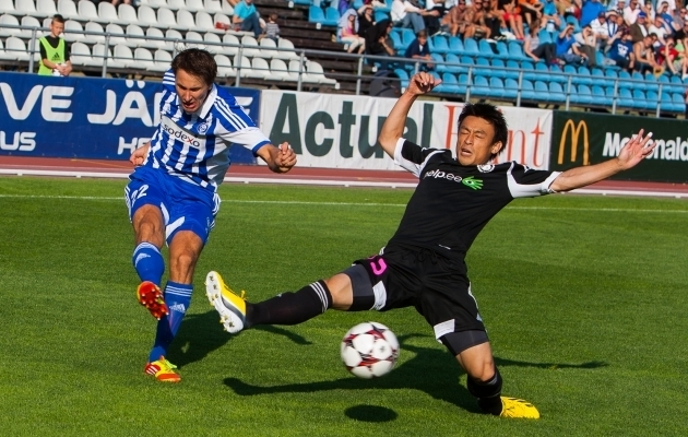 Nõmme Kalju ja HJK mängisid 2013. aastal Kadrioru staadionil. Foto: Gertrud Alatare