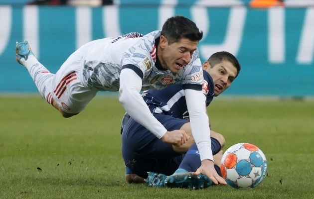 Masendav lagunemine: Lewandowski püss paukus, aga Bayern rebiti esimesel poolajal ribadeks