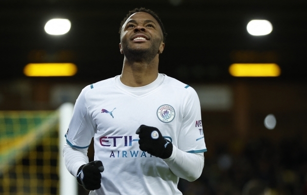 Sterling eksis penaltipunktil, aga kaks ei jäänud kolmandata