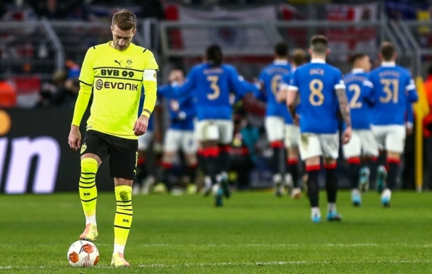 Dortmundi kapten Marco Reus sai lausa neljal korral palli keskringist m&auml;ngu panna. Foto: Scanpix / imago images / Eibner