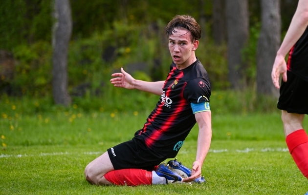 Kaitsja Sander Alex Liit mängib uuel hooajal kõrgliigas Kuressaare särgis. Foto: Liisi Troska / jalgpall.ee