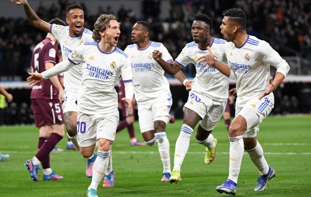Kaks hullu pommi kolme hullu minuti sees käristasid Real Madridi edumaad  (videod!) 