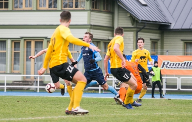 Palun ärge pikutage siin, piinlik on vaadata