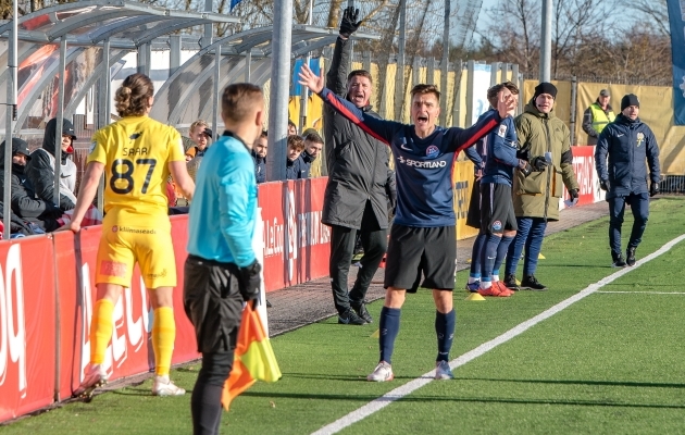 Narva Trans - FC Kuressaare kohtumine Premium liiga 2. voorus. Foto: Allan Mehik