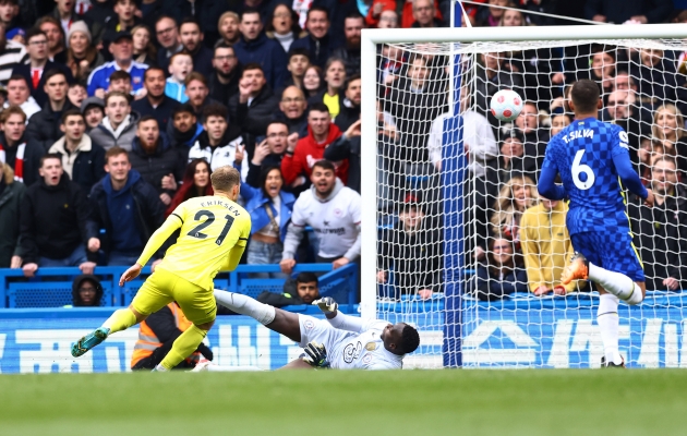Real Madridiks valmistuv Chelsea lasi Brentfordil enda puuri palle täis lüüa