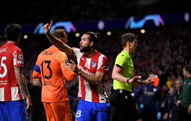 Atletico ja City mängijate konflikt jätkus tunnelis, kuniks politsei pidi sekkuma  (video!) 