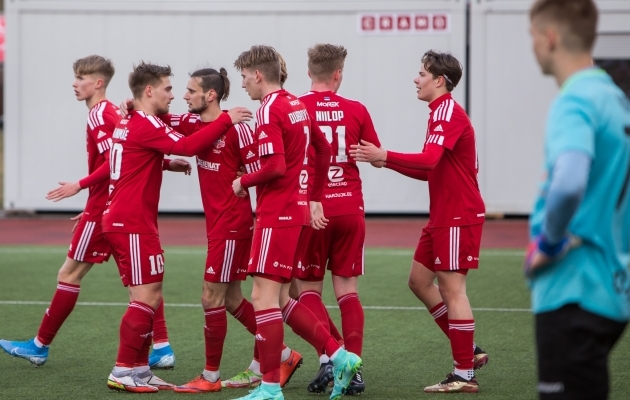 VAATA JÄRELE: Sobtšenko ja Vainumäe põhjustasid Unitedile neljanda järjestikuse kaotuse  (galerii!) 