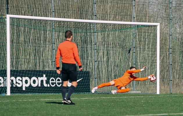 Hendrik Vainu ühest penaltitõrjest jäi täna Vaprusele väheks. Foto: Liisi Troska / jalgpall.ee
