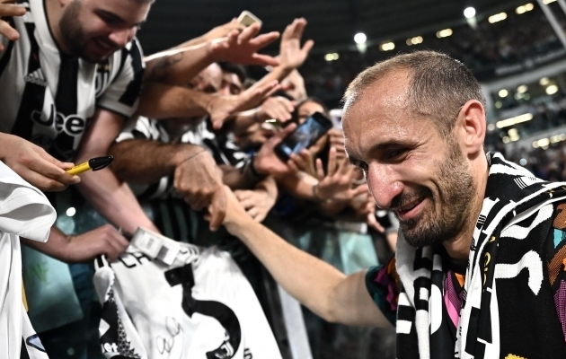 Giorgio Chiellini jättis Juventuse fännidega hüvasti. Foto: Scanpix / Marco Bertorello / AFP