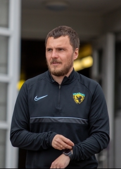 Dmitrijs Kala&scaron;nikovs peab hakkama ka v&otilde;&otilde;rsil punkte teenima. Foto: Katariina Peetson