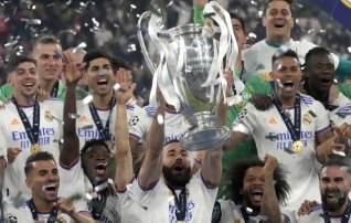 LOE JÄRELE: Real Madrid seljatas finaalis Liverpooli ja tõstis Ancelotti rekordilisele kõrgusele
