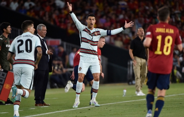 Ronaldo paistis peamiselt silma käte laiutamisega. Foto: Scanpix / Cristina Quicler / AFP