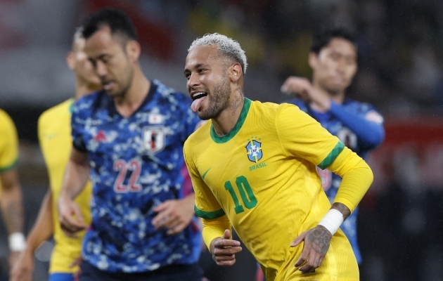 Neymar skooris Jaapani vastu penaltist. Foto: Scanpix / Issei Kato / Reuters