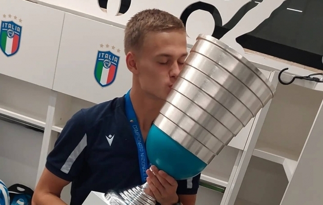 Andreas Vaher krooniti eelmisel hooajal Itaalia U18 meistriliiga võitjaks. Foto: Andreas Vaheri Instagram