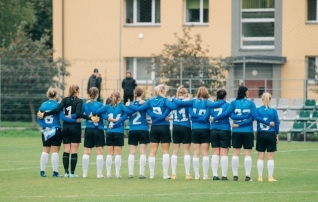 Neidude U19 koondis tegi uue peatreeneri esimeses ametlikus mängus Lätiga viigi