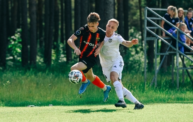 Hõreda rivistusega kimpus olev Nõmme United tõi kasvandiku liigarivaali ridadest tagasi