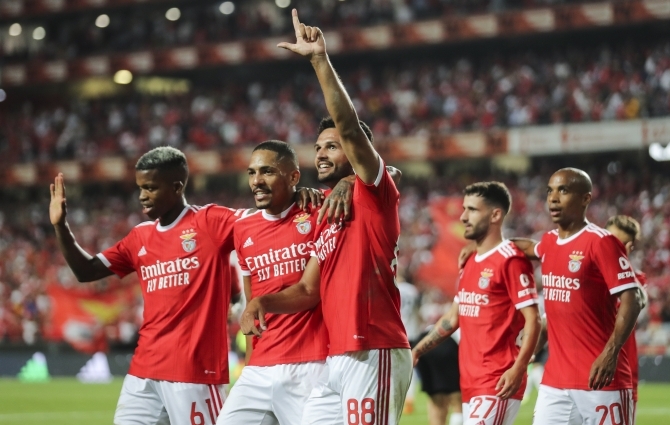 Benfica alustas Meistrite liigat suure võiduga, Monaco ja PSV lükkasid otsustamise uude nädalasse
