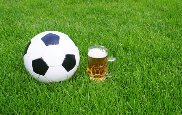 Õlu tuleb ka Kataris peetavale jalgpalli MM-ile. Foto: Scanpix / Randolf Berold
