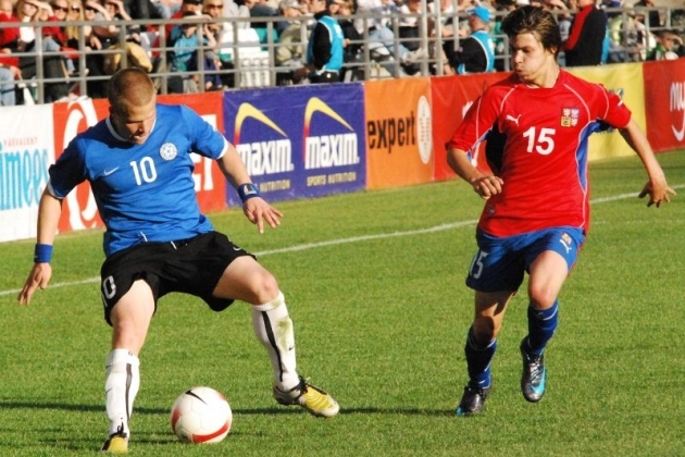 Inglismaal jalgpalliharidust omandanud Henrik Ojamaa oli 2009. aastal noortekoondise liider. Foto:Märt Vassiljev (Soccernet.ee arhiiv)