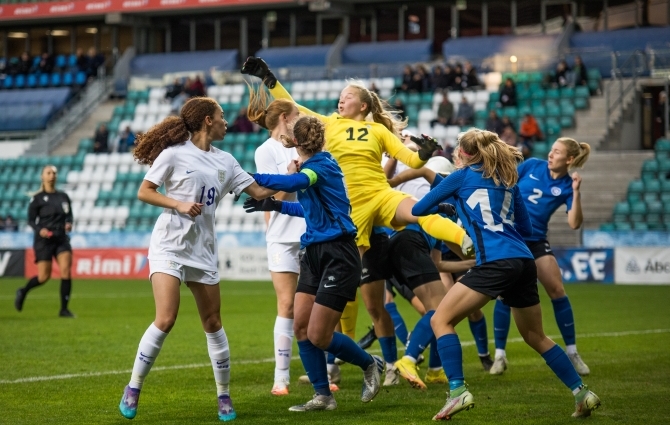 VAATA JÄRELE: neidude U17 andis Inglismaale väärt lahingu