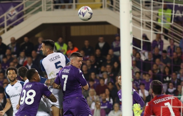 Kolm korda 4:0! Lazio ei lasknud end Firenzes turmtulest häirida
