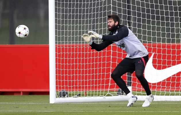 Robertson: Alisson on enda positsioonil maaima parim