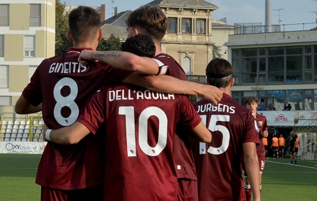 Torino noortevõistkonna mängijad väravat tähistamas. Foto: Torino FC