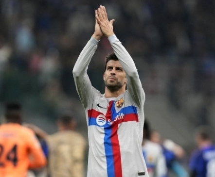 Barcelona ja Hispaania legend riputab putsad varna